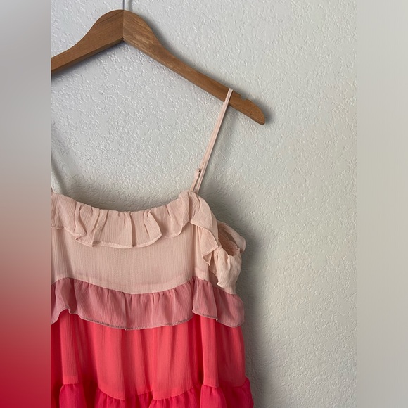 STORIA Tiered Ruffle Midi Dress - Picture 4 of 7